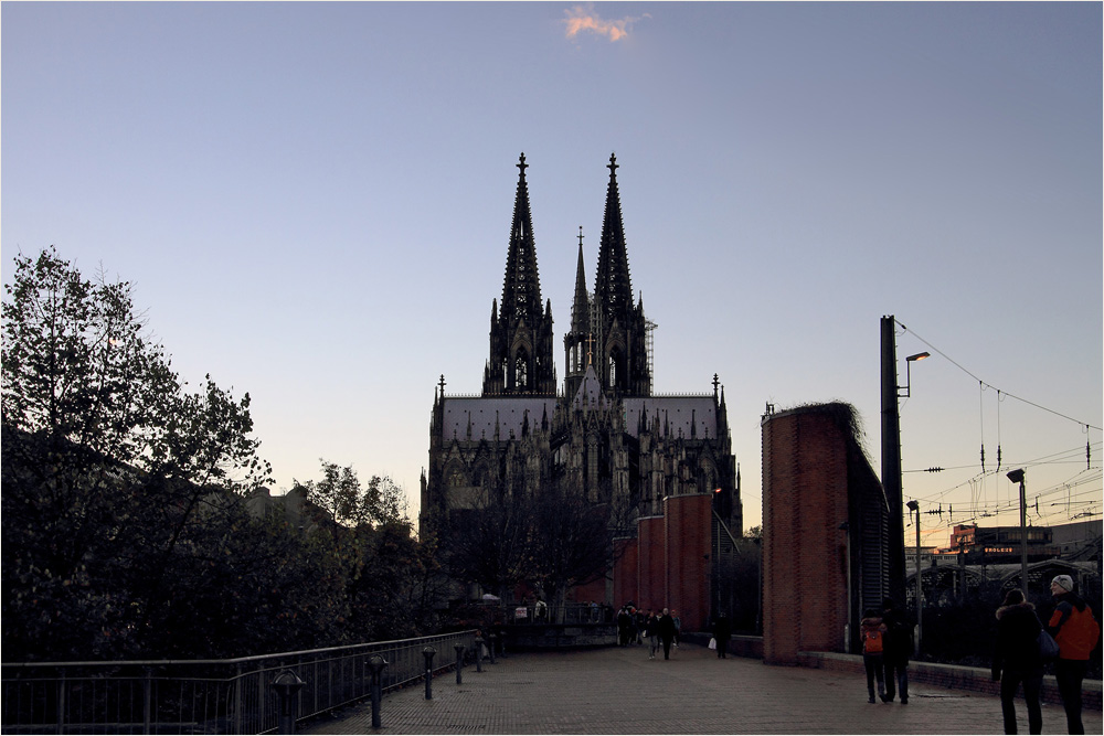 Kölner Dom im letzten Licht