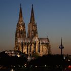 Kölner Dom im Lichterglanz der Nacht