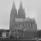 Kölner Dom im Nebel