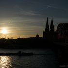 Kölner Dom im Sonnen untergang