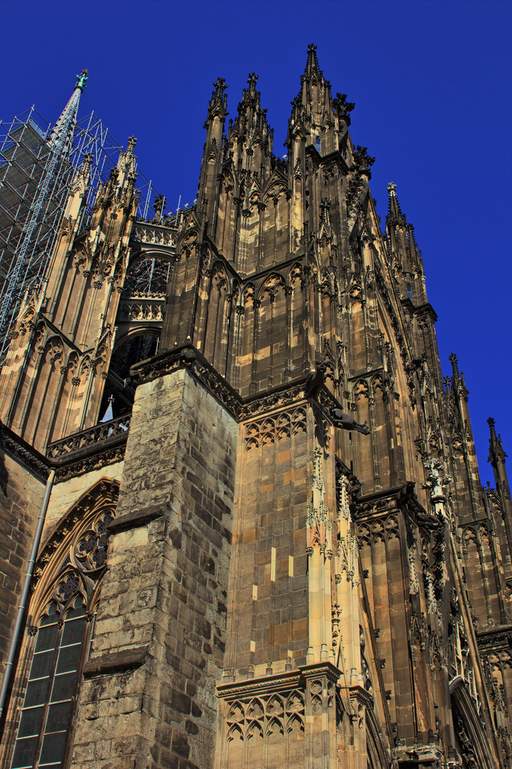 Kölner Dom in HDR 2 (aus einem RAW Foto entstanden) 