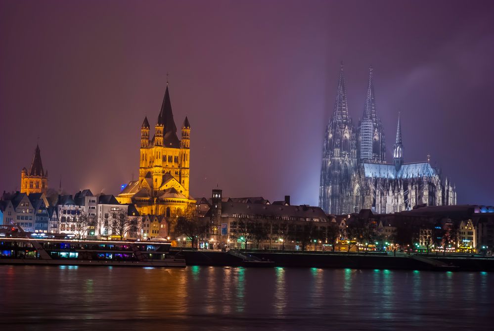 Kölner Dom in seiner Pracht