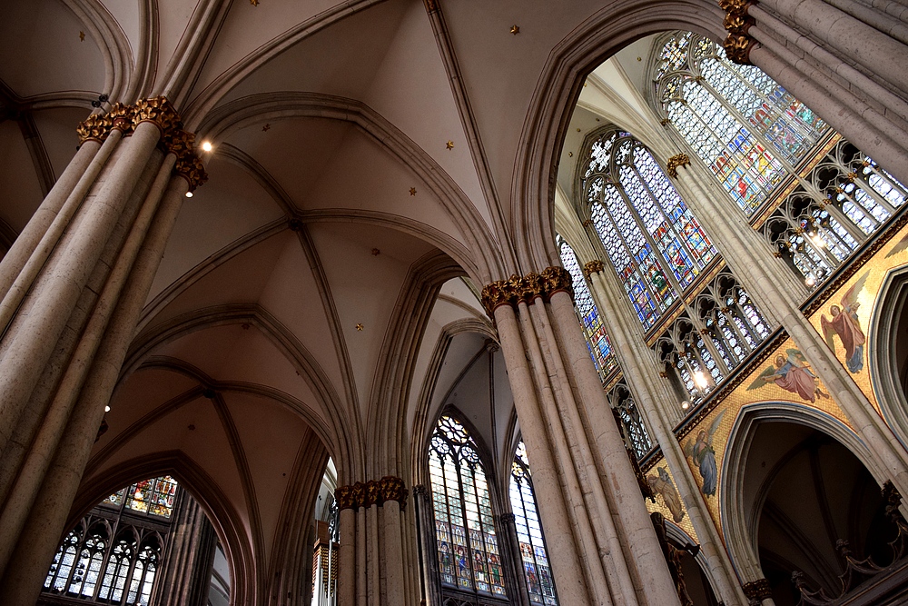 Kölner Dom-Innenarchitektur