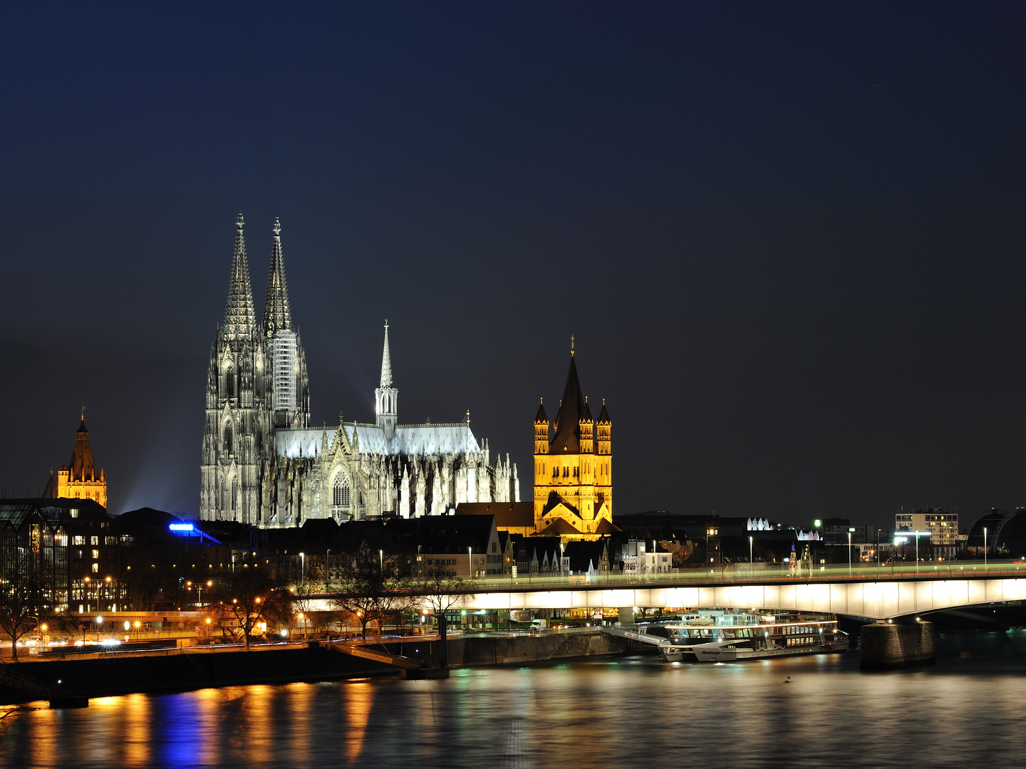 Kölner Dom mit Groß St. Martin