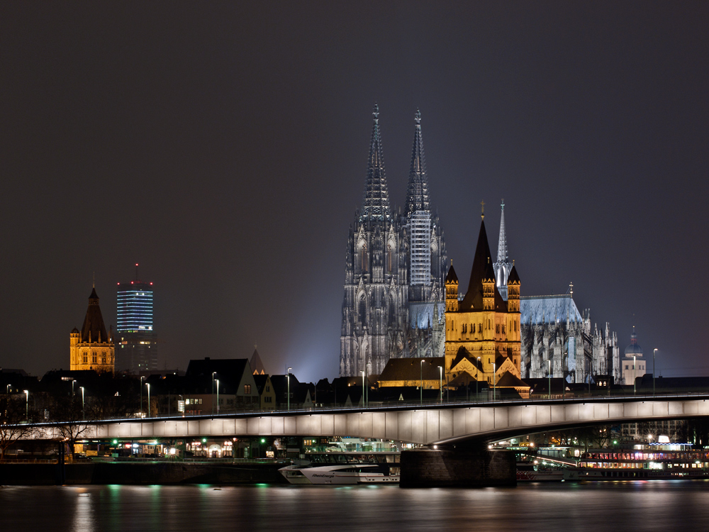 Kölner Dom mit Groß St Martin II