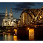 Kölner Dom mit Hohenzollernbrücke 01