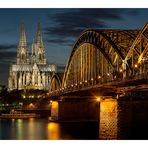 Kölner Dom mit Hohenzollernbrücke 01