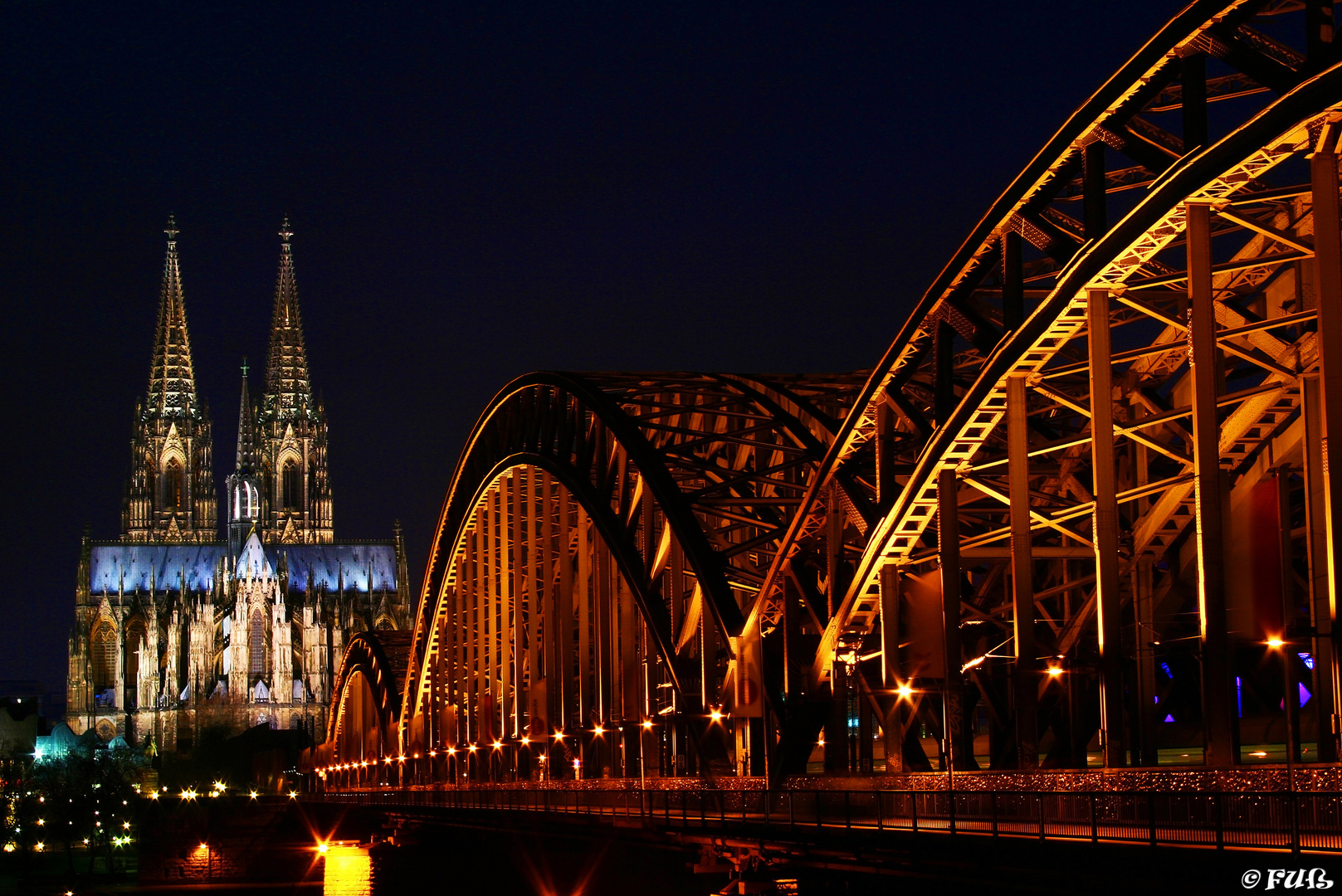 Kölner Dom mit Hohenzollernbrücke