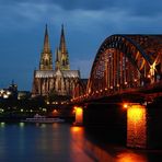 Kölner Dom mit Hohenzollernbrücke