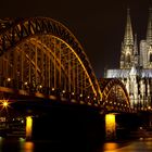 Kölner Dom mit Hohenzollernbrücke