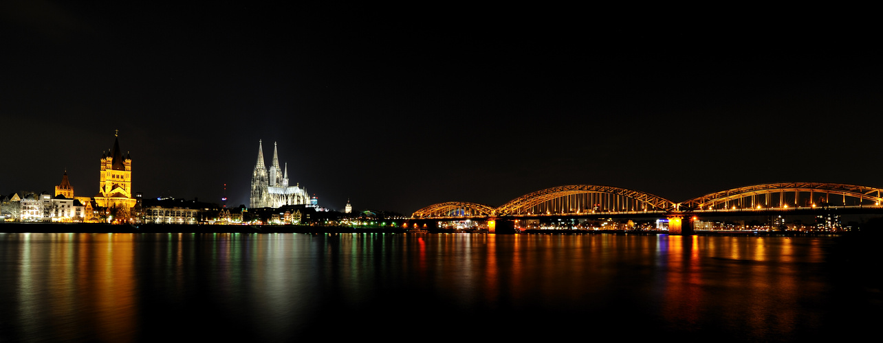 Kölner Dom mit Hohenzollernbrücke