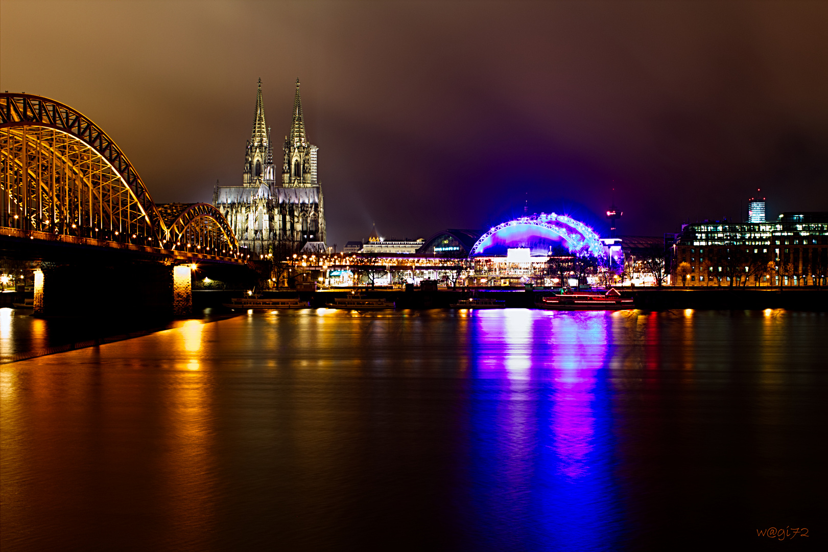 Kölner Dom mit Musical Dome