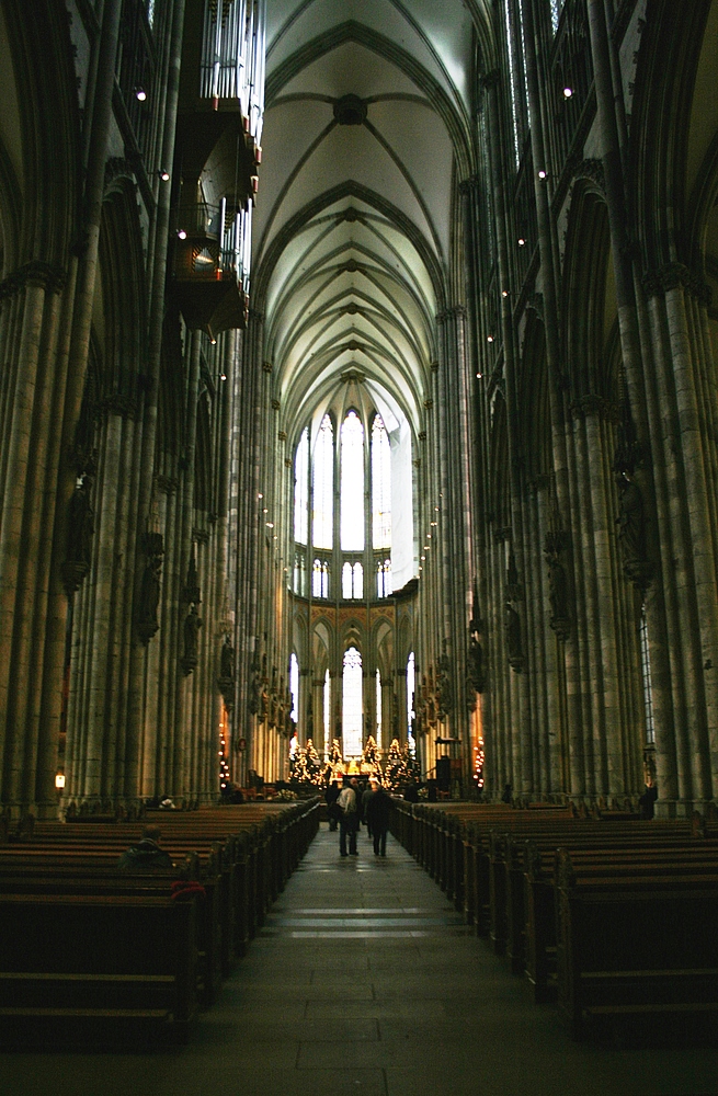 Kölner Dom, Mittelschiff (04.01.2012)