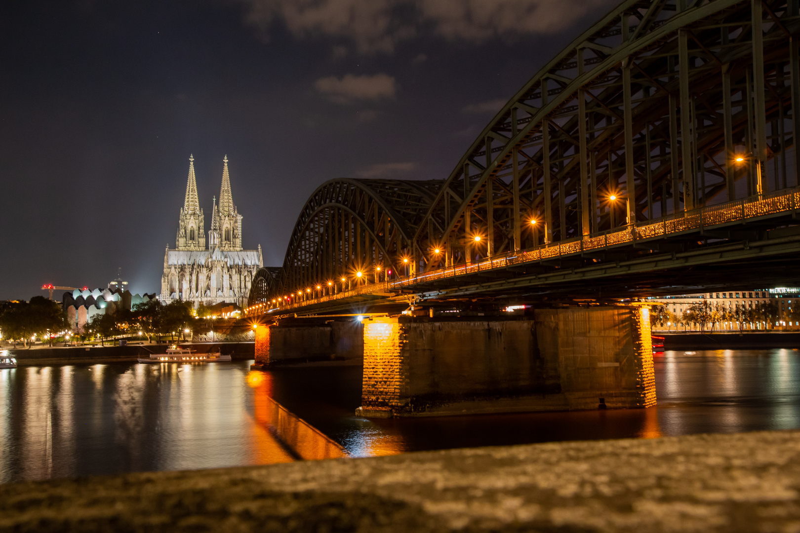 Kölner Dom @night