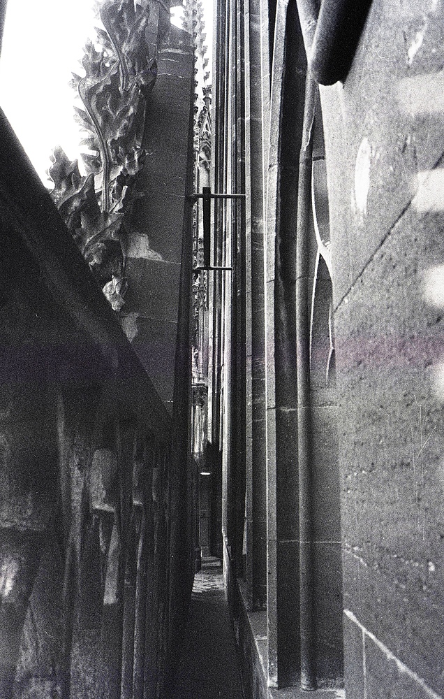 Kölner Dom, Rundgang außen in 45 m Höhe (1986)