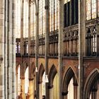 Kölner Dom, Seitenschiff vom Triforium aus fotografiert, Rechts