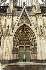 Kölner Dom Südseite nach einem Gewitter fotografiert