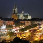 Kölner Dom und Heumarkt bei Nacht