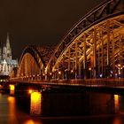 Kölner Dom und Hohenzollernbrücke am Abend des 19.03.2007