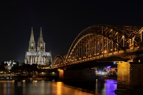 Kölner Dom und Hohenzollernbrücke III