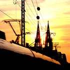 Kölner Dom und Hohenzollernbrücke vom Deutzer Bahnhof aus fotografiert