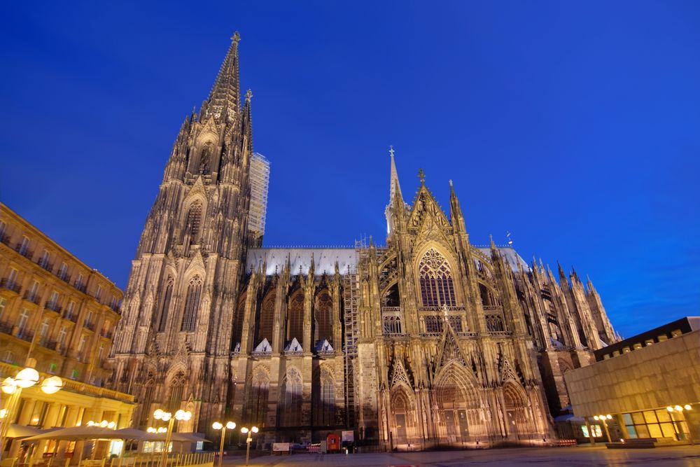 Kölner Dom und Roncalli-Platz