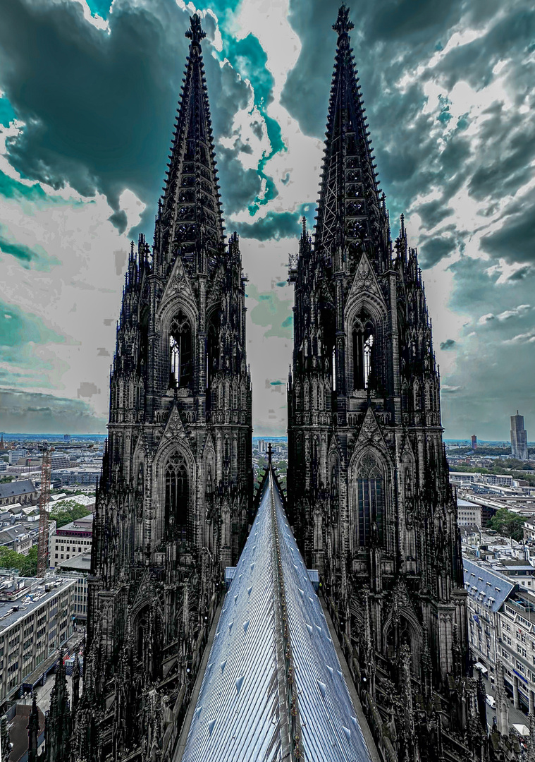 Kölner Dom vom Vierungsturm aus aufgenommen