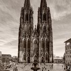 Kölner Dom Westfassade gerüstfrei