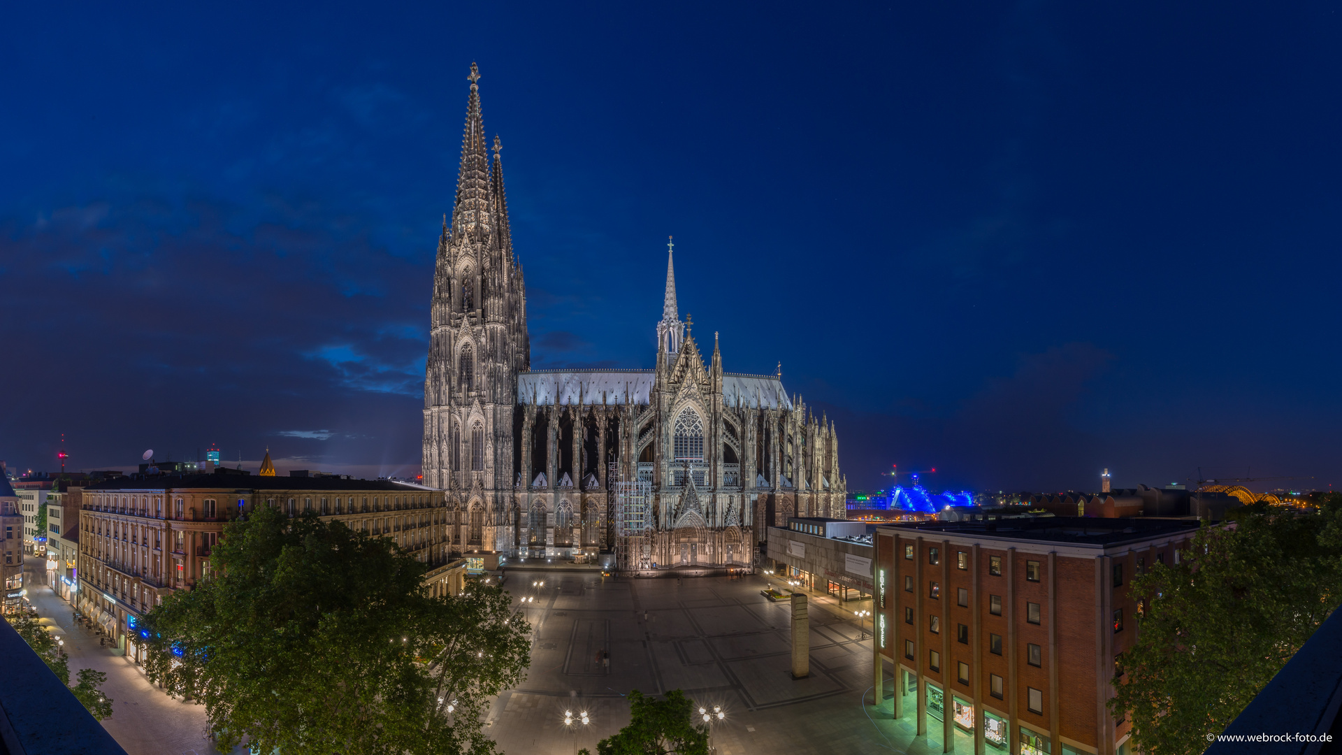 Kölner Dom zur Blauen Stunde