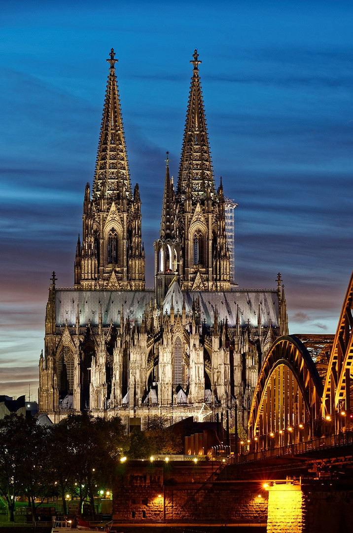 Kölner Dom zur blauen Stunde