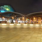 Kölner Hauptbahnhof bei Nacht
