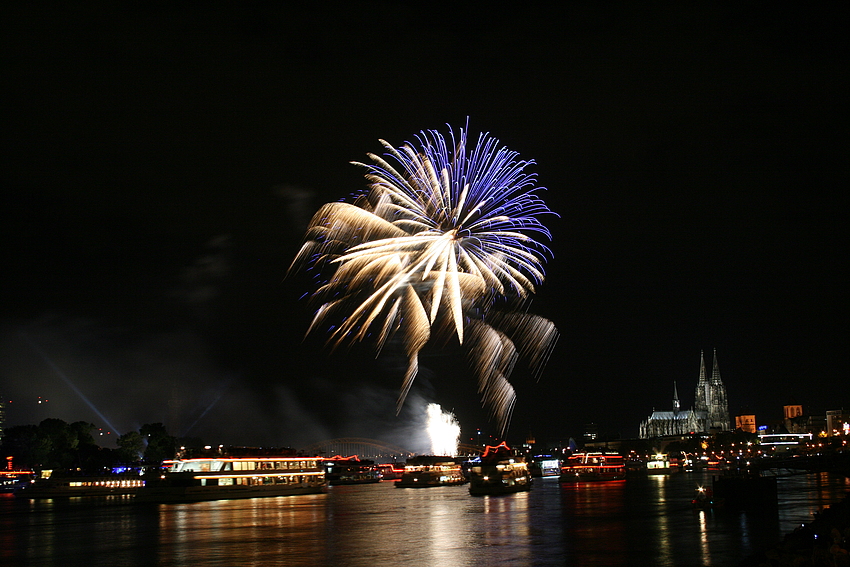 Kölner Lichter 2010 # III