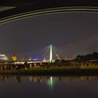 Kölner Lichter 2014 Unter der Brücke