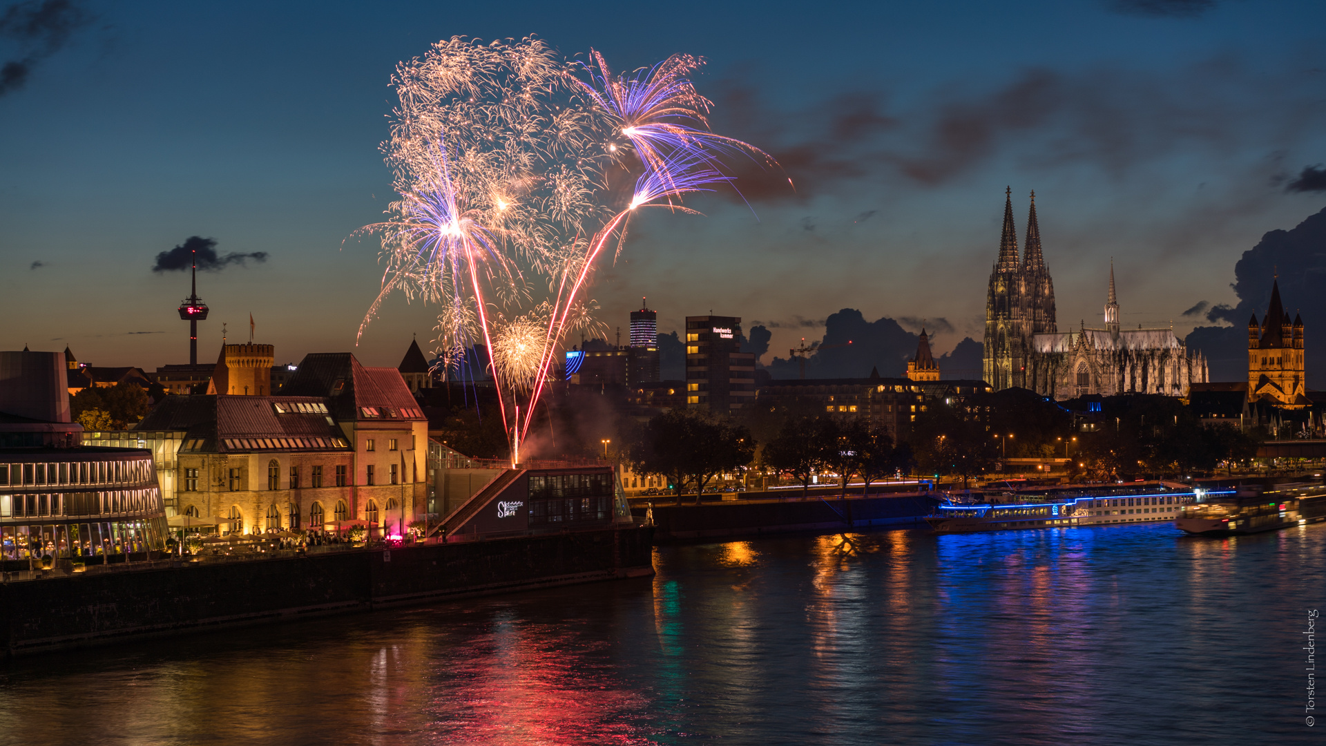 Kölner Lichter XXXXS