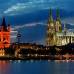 Kölner Skyline am Abend (Kölner Dom und Groß St. Martin) [reload]