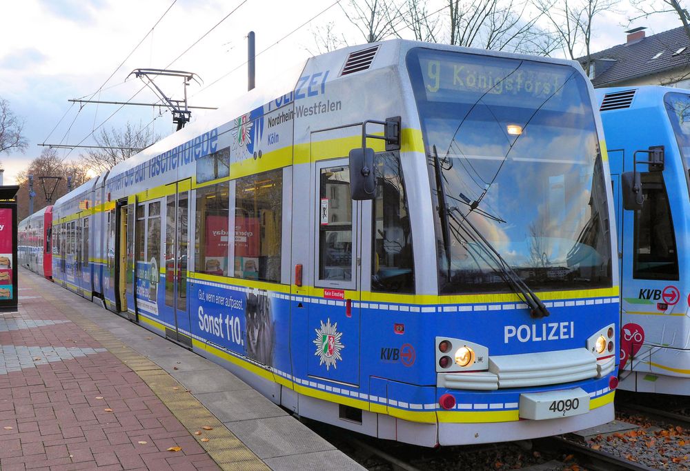 Kölner Streifenbahn