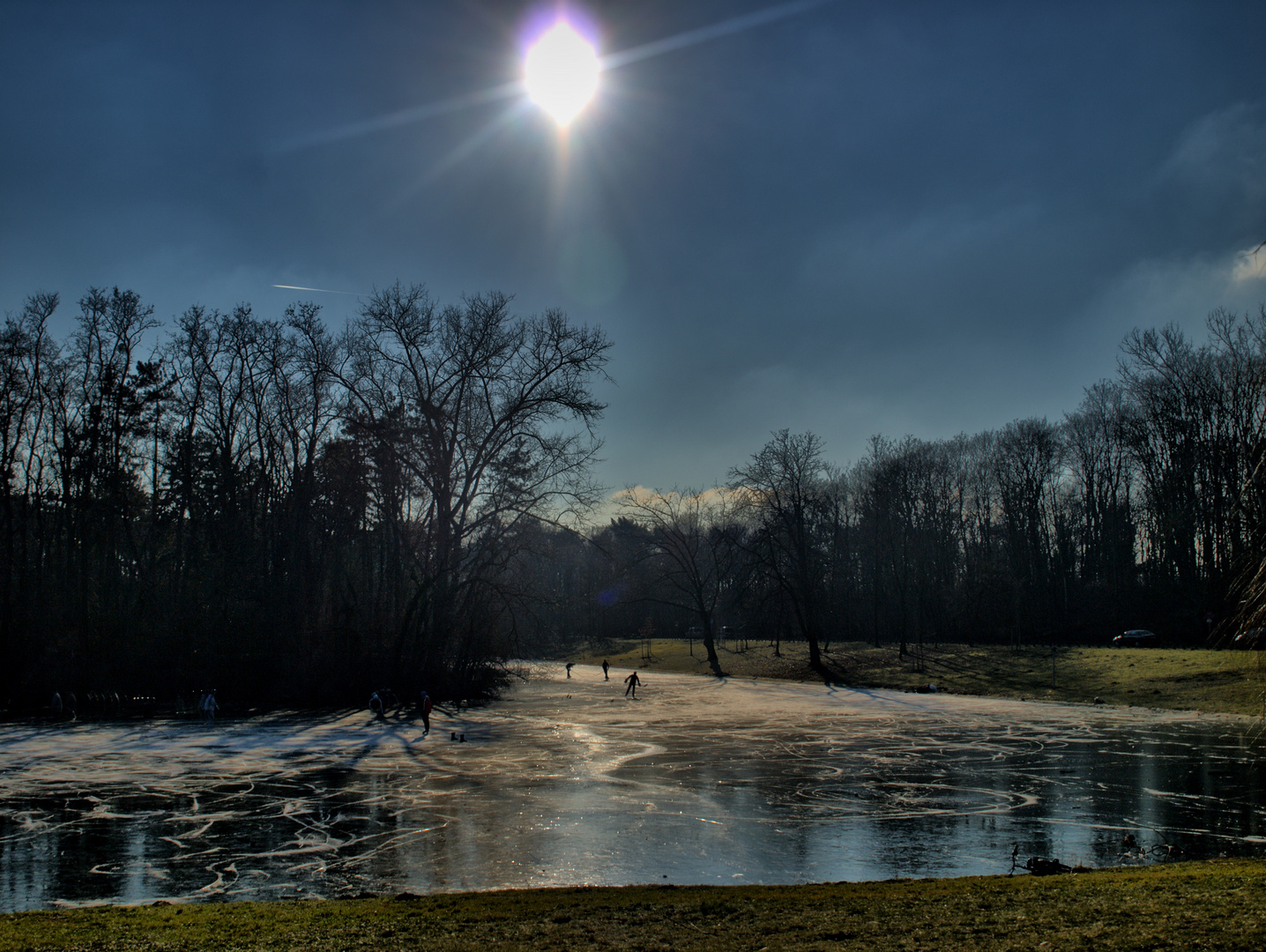 Kölner Weiher im Eis