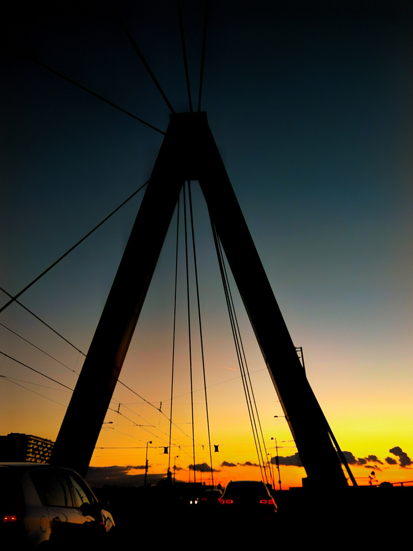 KölnerKlassikerAndersGesehen 07 - Severinsbrücke