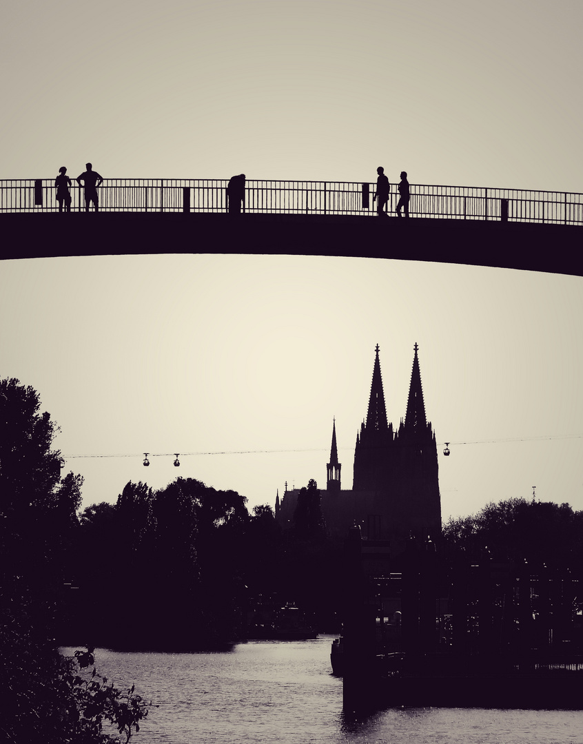 KölnerKlassikerAndersGesehen 29 - Katzenbuckel-Brücke