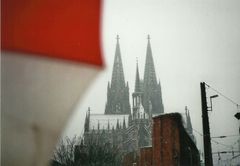 Kölsche Fahne am Dom