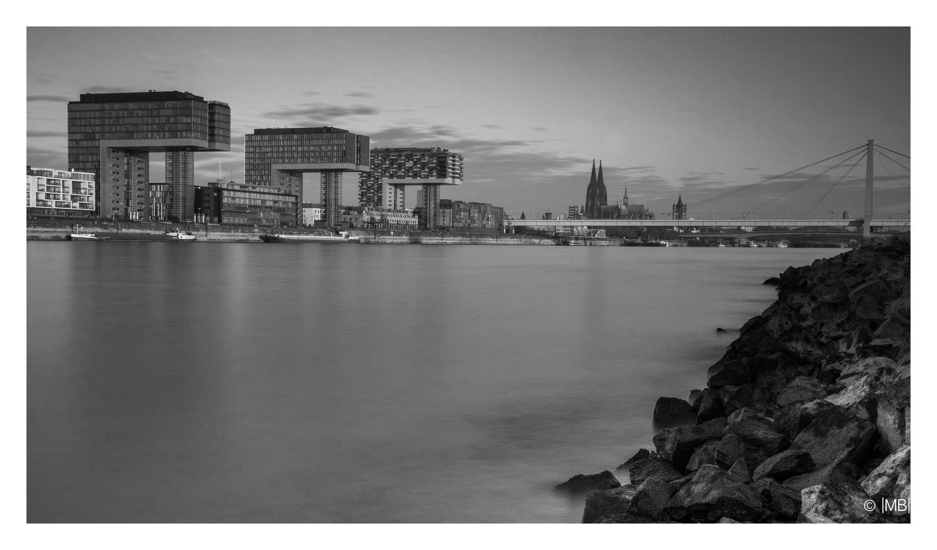 Kölsche Skyline (b/w)