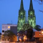 Köner Dom in der Abenddämmerung