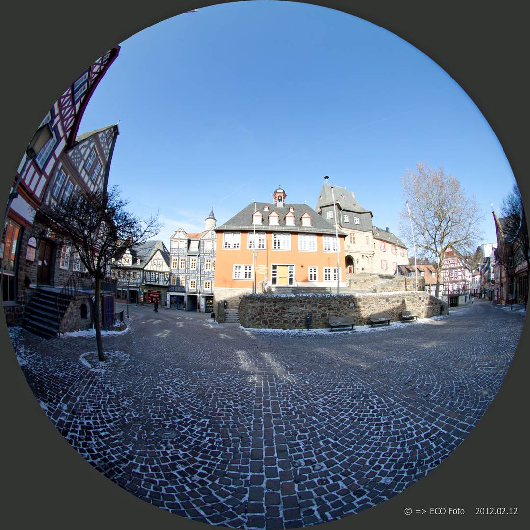 König Adolf Platz in der Innenstadt Idstein mit Rathaus