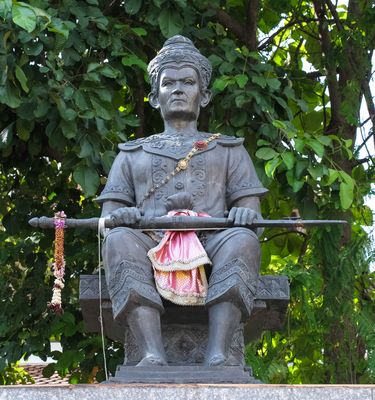 ...König Mengrai... 