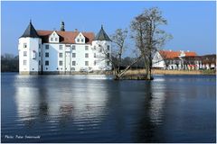 Königliche Residenz-das Wasserschloß Glücksburg