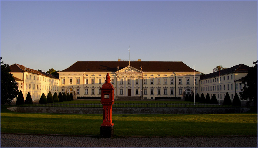 königlicher Feuermelder