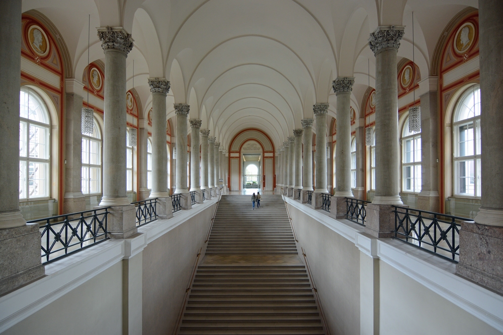 (königlicher) Treppenaufgang zur Bayerischen Staatbibliothek