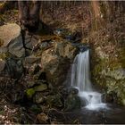 Königshütte, der kleine (ganz kleine) Wasserfall am Rande...