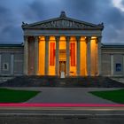 Königsplatz München bei Nacht 2