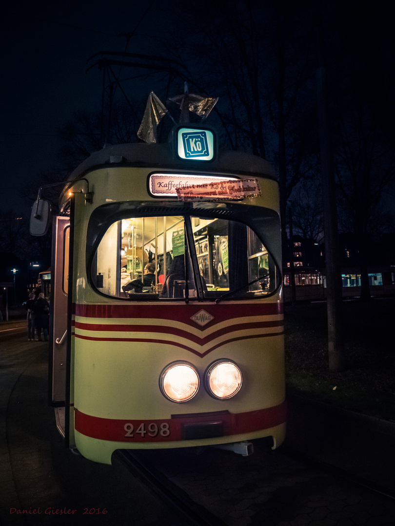 KÖrrywurst und Hochkultur mit der Rheinbahn